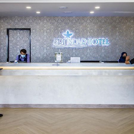 Sri Indar Hotel & Suites Парит-Бунтар Экстерьер фото